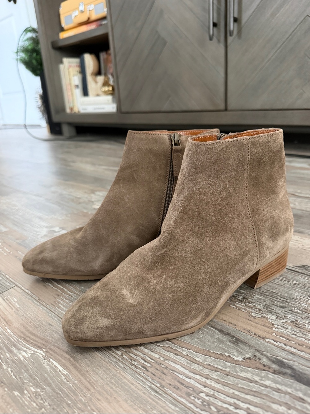Aquatalia FUOCO Ankle Booties